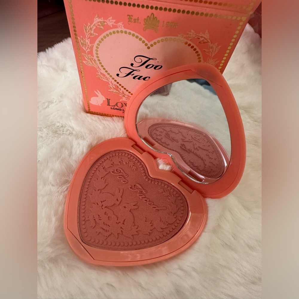 Rare Discontinued Too Faced Love Flush Blush in Love Hangover. NIB